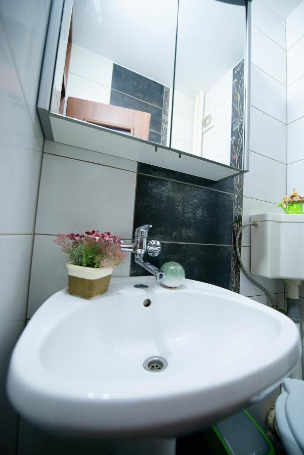 Stephanie Apartment-Centru Civic Brasov Exterior photo